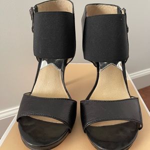 MICHAEL Michael Kors - Glazed Leather - ODELIA - Sandals 6M